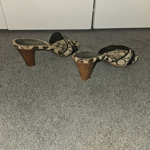 Coach Tan Signature Canvas Slide Sandals with Black Leather Trim - Picture 2 of 6